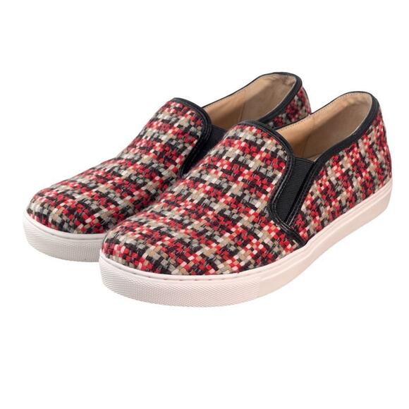 J/Slides Womens Slip On Shoes Red Black Geometric Round Toe Low Top 8 EUC - Picture 1 of 10